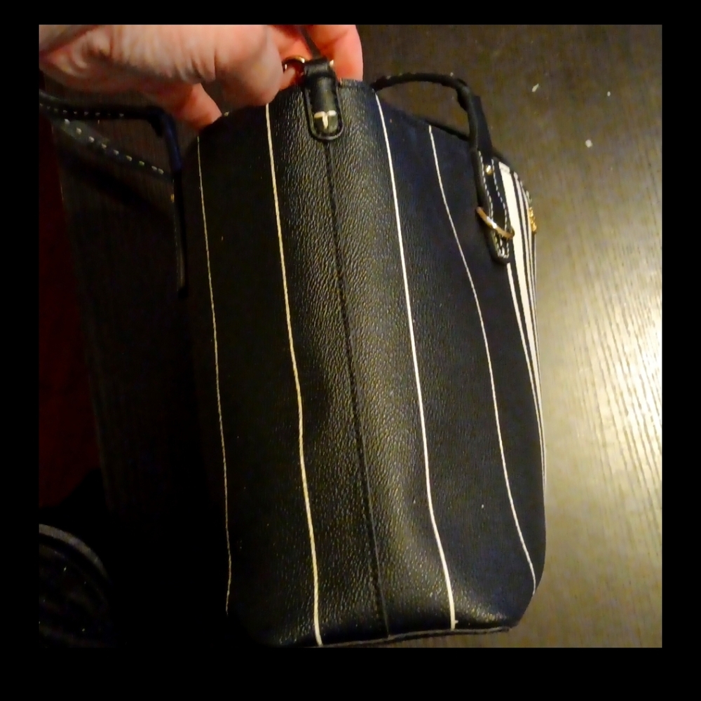Tory Burch Crossbody Or Shoulder Tote, Striped in Black and White (EUC) - Picture 5 of 16